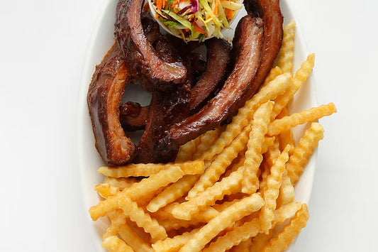 Mama's 4 Piece Rib Basket w/ Seasoned Crinkle Cut Fries